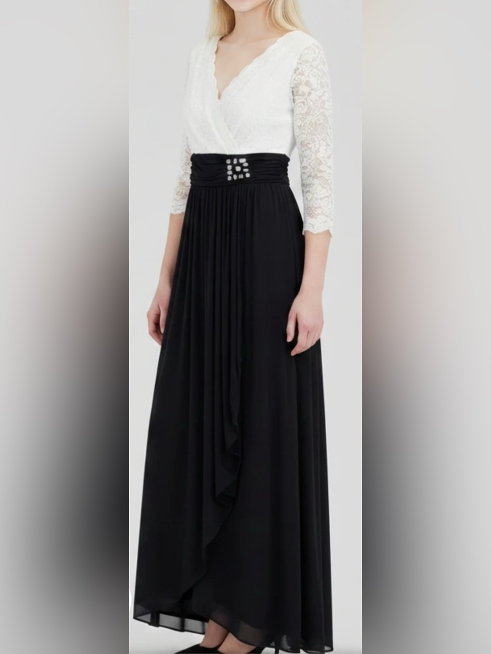 Jessica Howard black and white dress fully lined laced bodice & 3/4 sleeves